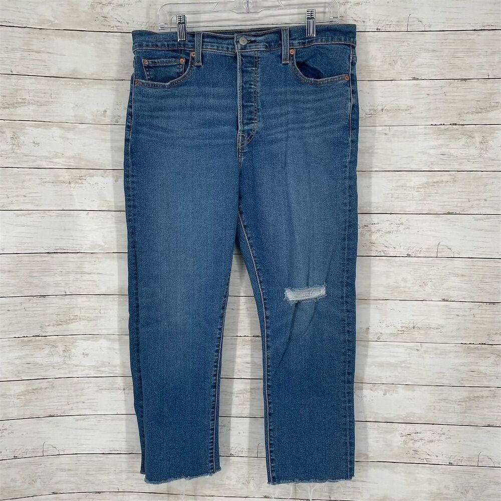 Levi's Wedgie Straight Jeans Size 32 High-Rise Raw Hem Distressed Knee